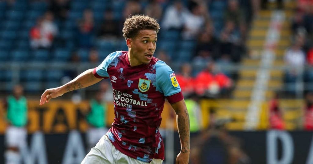 Manuel Benson académicien JMG signe avec Burnley